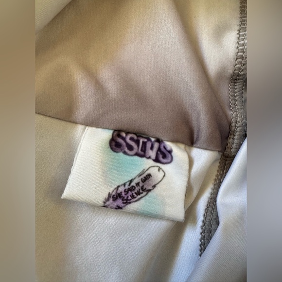 SSIWS Women’s NASA Size XS Athletic Outfit - Picture 3 of 7
